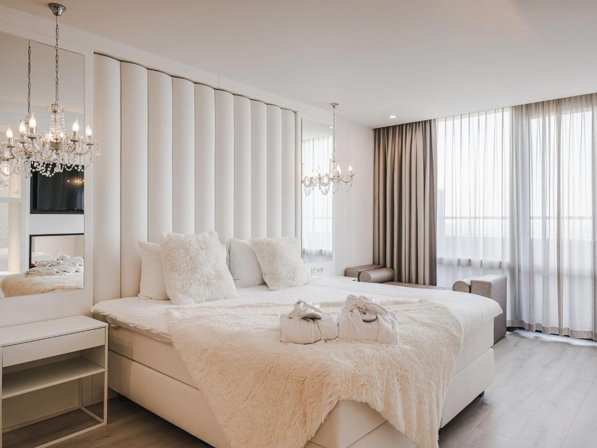 Hotel Der Valk 4*